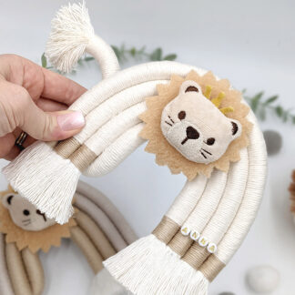 'Pure Joy Lion' Macramé Rainbow