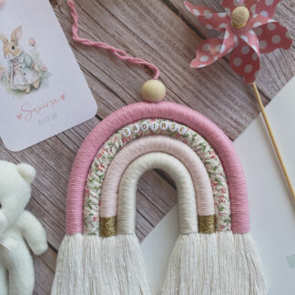 'Little Queen' Macramé Rainbow